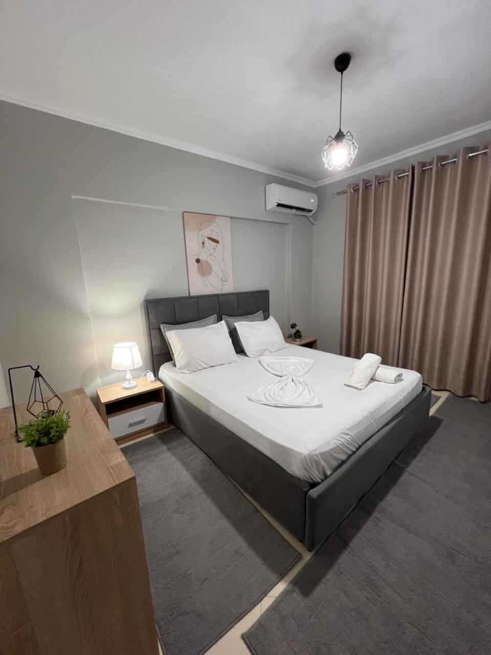 2bdr Komuna E Parisit