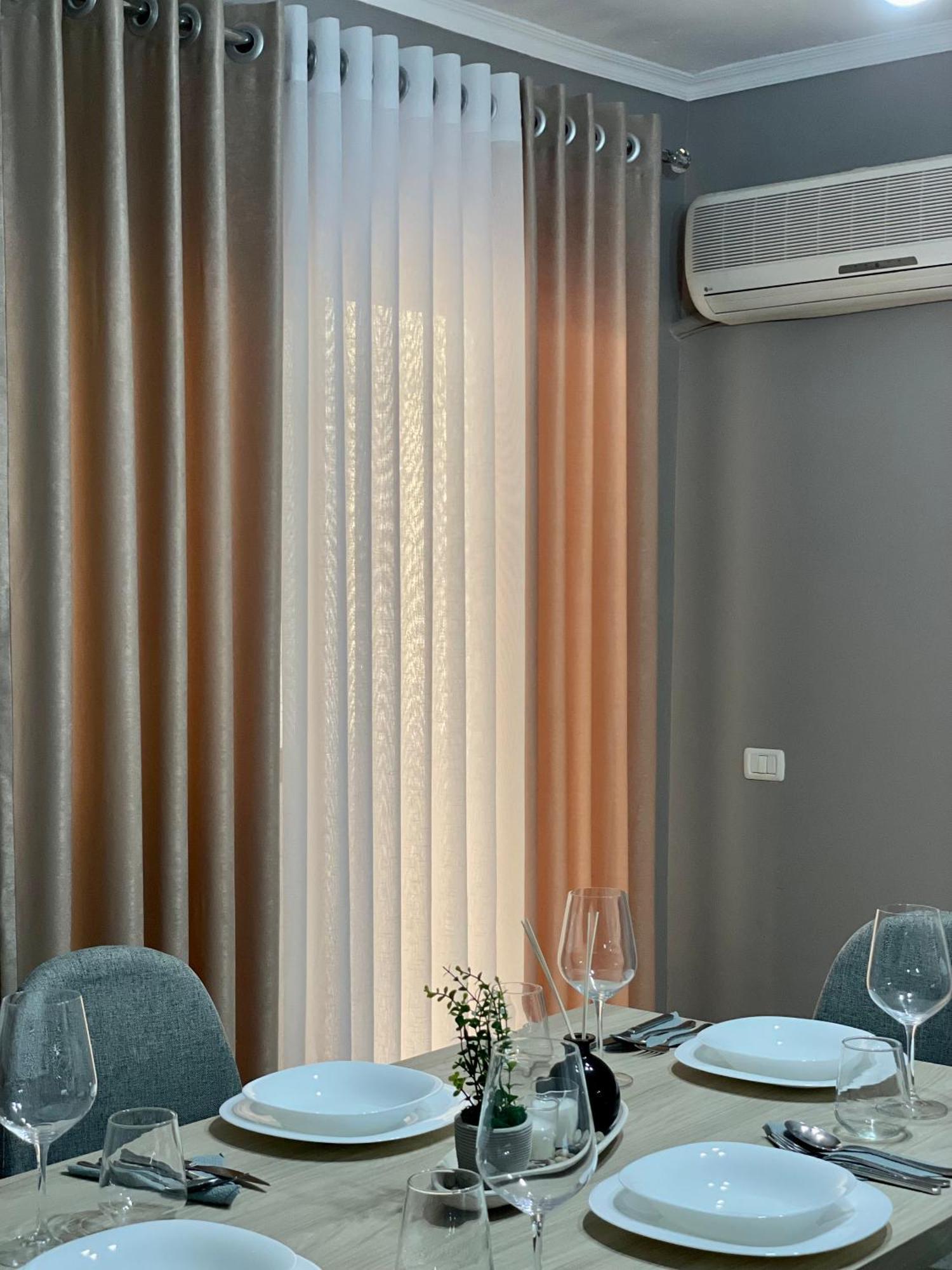 Apartament 2bdr Komuna E Parisit *